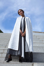 Load image into Gallery viewer, Chic Androgyny Abaya
