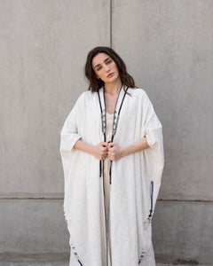 Mideast Mishlah In White