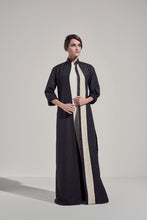 Load image into Gallery viewer, Eccentric Lines Abaya
