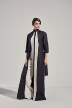 Load image into Gallery viewer, Eccentric Lines Abaya
