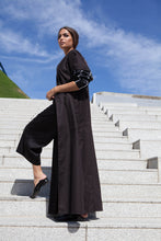 Load image into Gallery viewer, The Vivacious Abaya
